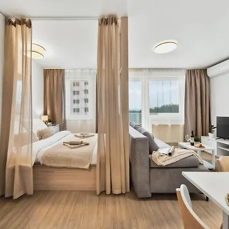 Apartment Near Bts Airport *