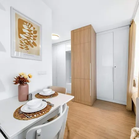 Apartment Near Bts Airport Pressburg